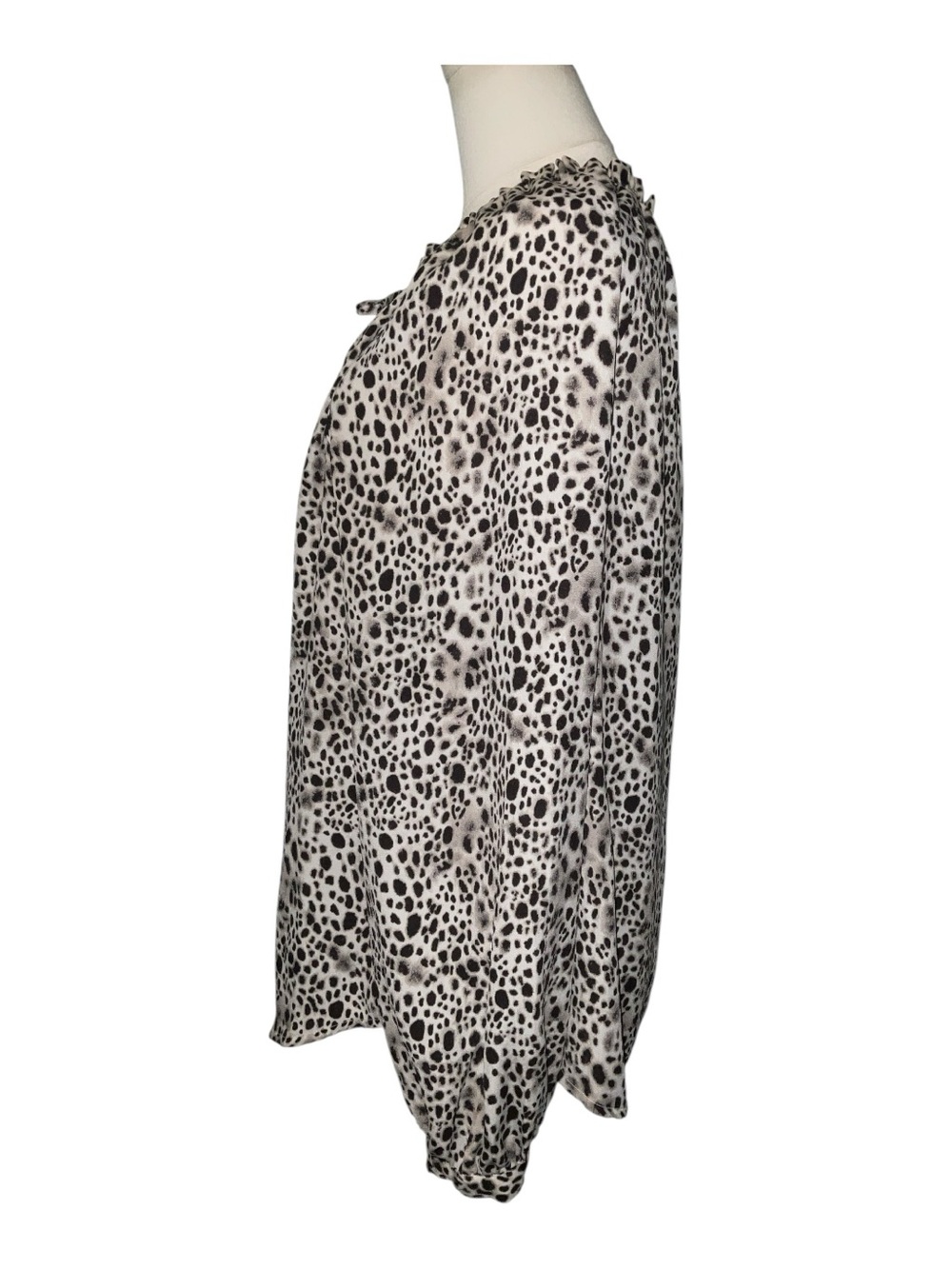 A New Day XL Animal Print Tie Neck Long Sleeve Blouse Lightweight Polyester A21 - Picture 3 of 6